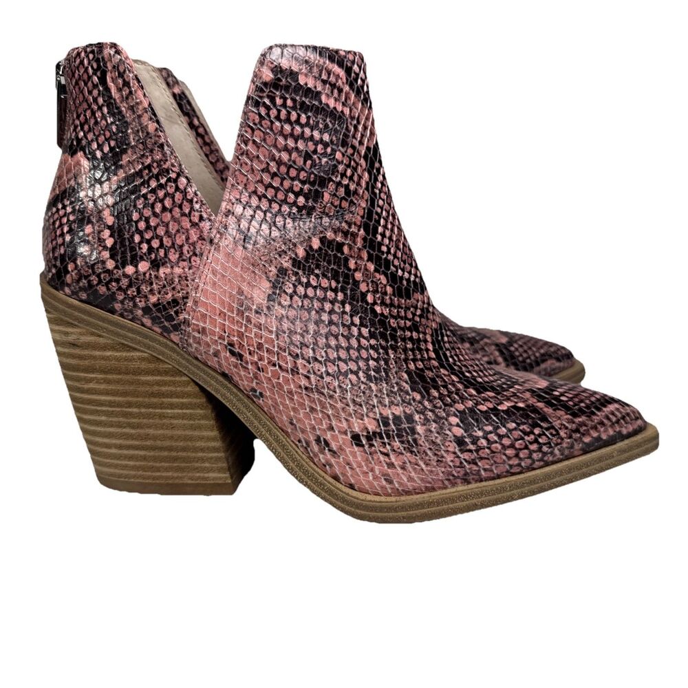 VINCE CAMUTO Gigietta Ankle Bootie Pink Black Snakeskin Print 6.5 M New